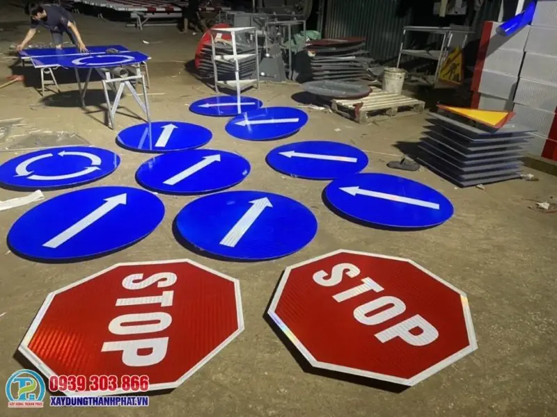 cung cấp v&agrave; lắp đặt biển b&aacute;o giao th&ocirc;ng