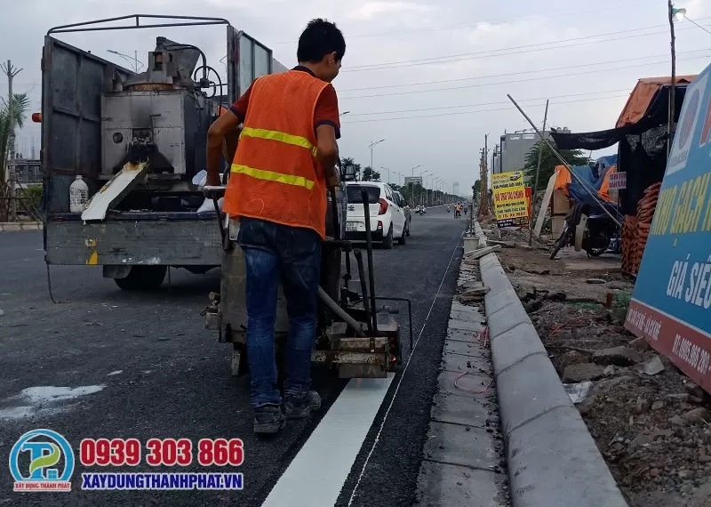 BÁO GIÁ THI CÔNG SƠN KẺ VẠCH DẺO NHIỆT GIAO THÔNG