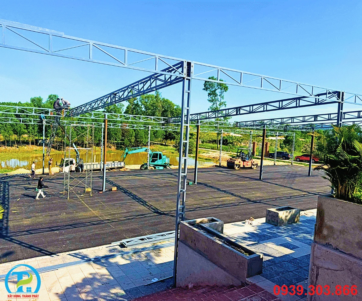 thi c&ocirc;ng s&acirc;n đấu pickleball