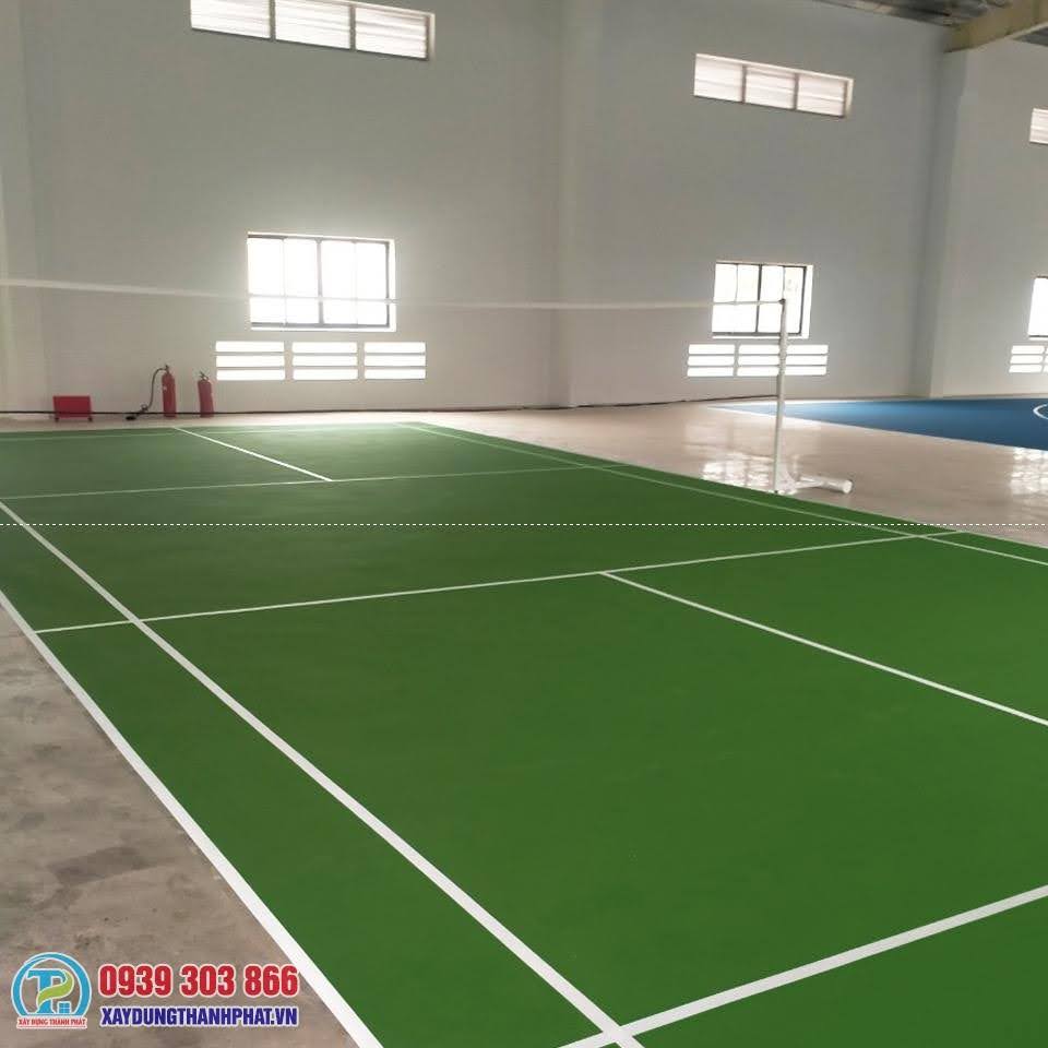 Thi công sân cầu lông đạt tiêu chuẩn tạo ra môi trường luyện tập an toàn