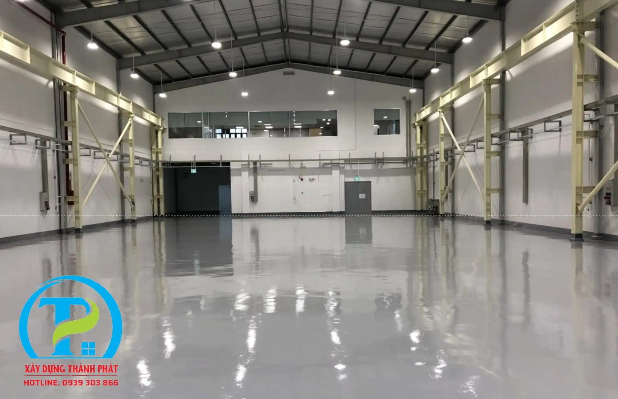Sơn pu tự san phẳng kho lạnh - vữa polyurethane chịu sốc nhiệt &acirc;m